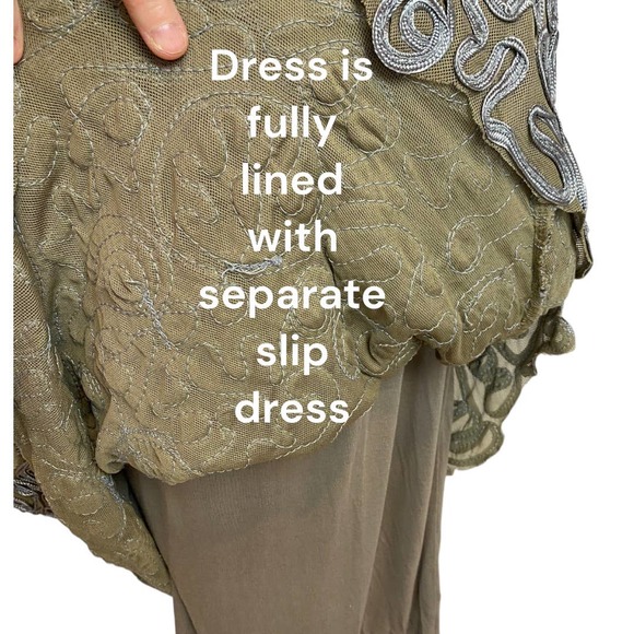 Sundance Pure Elegance Applique Shift Dress in Tan and Grey Size 6 - Picture 5 of 8